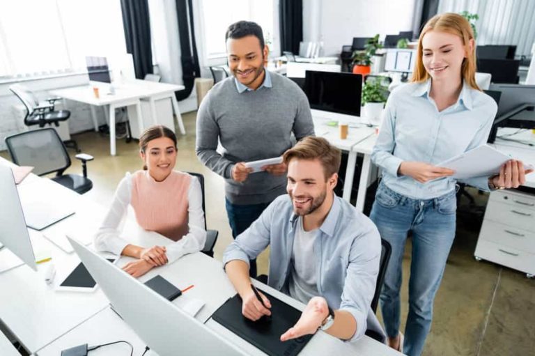 6 reasons why do companies outsource